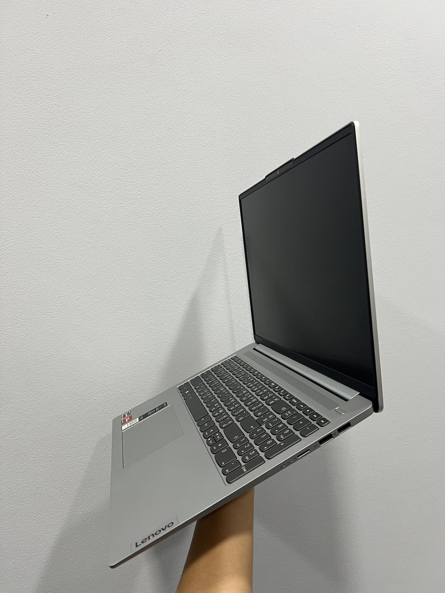 รหัสสินค้า : NOECOM78โน๊ตบุ๊คมือสองแรงๆ Lenovo IdeaPad Slim 5 Ryzen 5 7530U/16gb/M.2512GB/ออนบอร์ดVega 7 สเปคทำงานลื่นๆ - Image 4