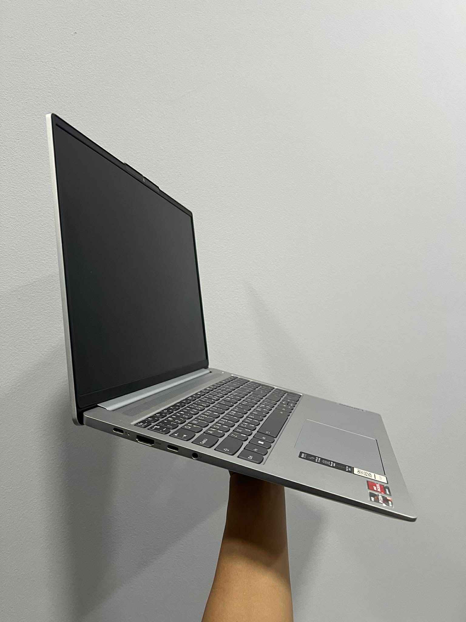 รหัสสินค้า : NOECOM78โน๊ตบุ๊คมือสองแรงๆ Lenovo IdeaPad Slim 5 Ryzen 5 7530U/16gb/M.2512GB/ออนบอร์ดVega 7 สเปคทำงานลื่นๆ - Image 3